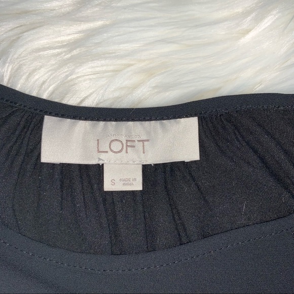 LOFT Yoke Swing Top Short Sleeves Black Size Small - Picture 4 of 6